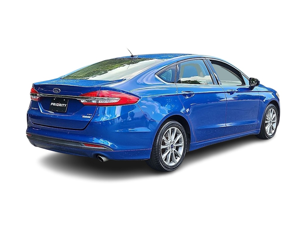 Thumbnail: 2017 Ford Fusion - 19