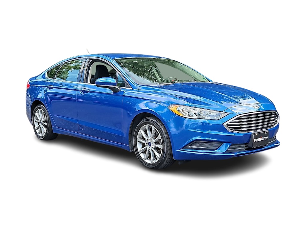 Thumbnail: 2017 Ford Fusion - 18