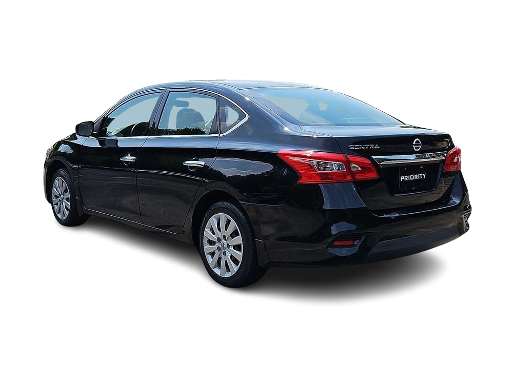 Thumbnail: 2016 Nissan Sentra - 4