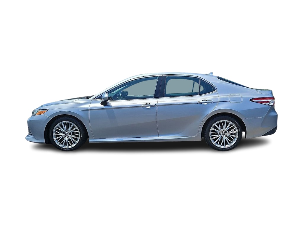 Thumbnail: 2019 Toyota Camry - 3