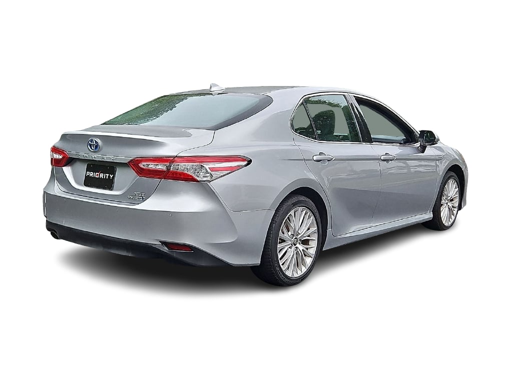 Thumbnail: 2018 Toyota Camry - 18