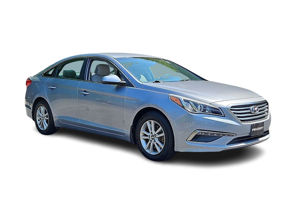 Thumbnail: 2015 Hyundai Sonata - 18