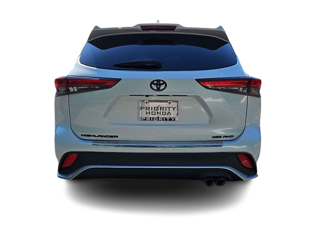 Thumbnail: 2022 Toyota Highlander - 5