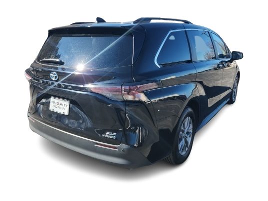 2023 Toyota Sienna XLE 15