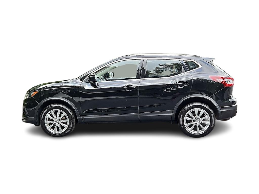 Thumbnail: 2020 Nissan Rogue Sport - 3