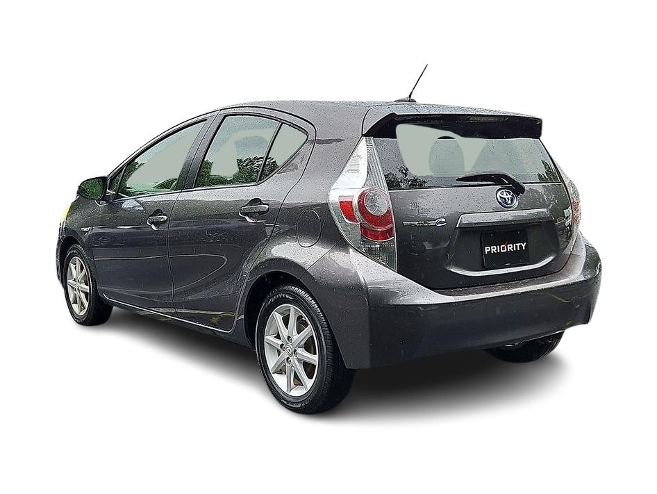 Thumbnail: 2012 Toyota Prius c - 4