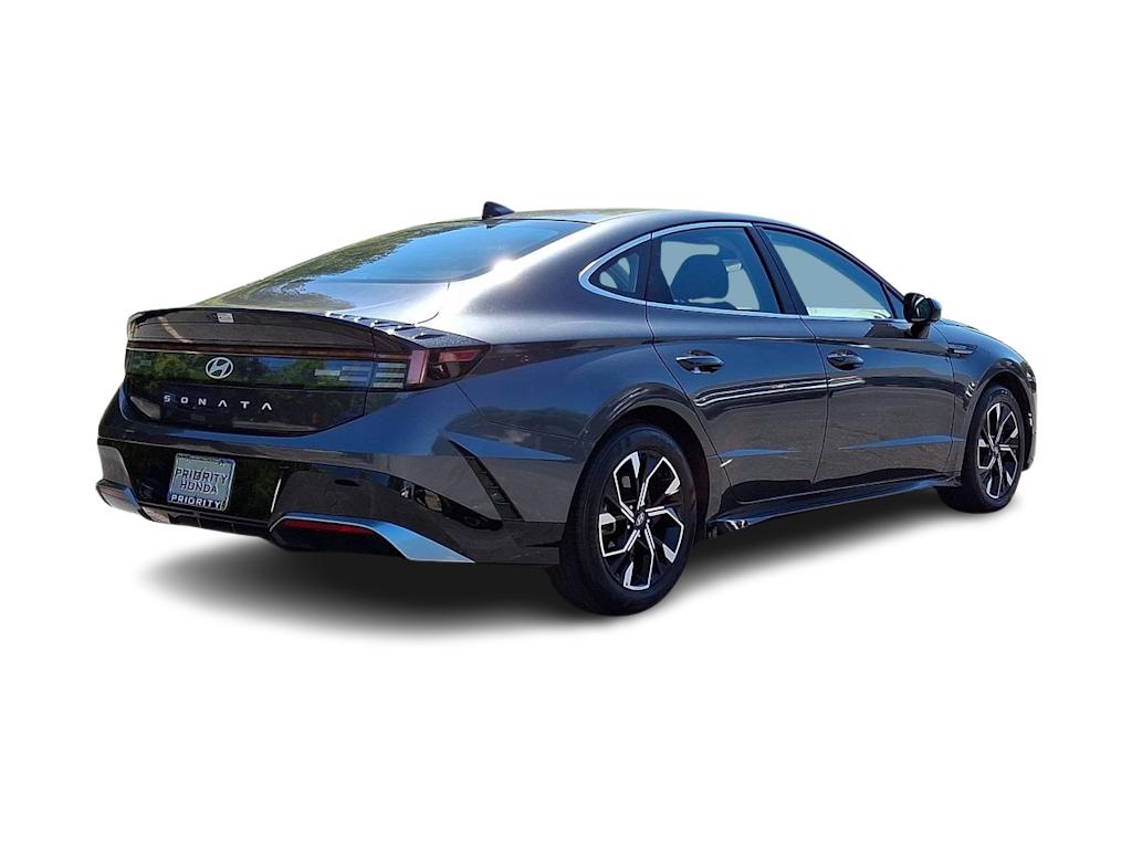Thumbnail: 2025 Hyundai Sonata - 17