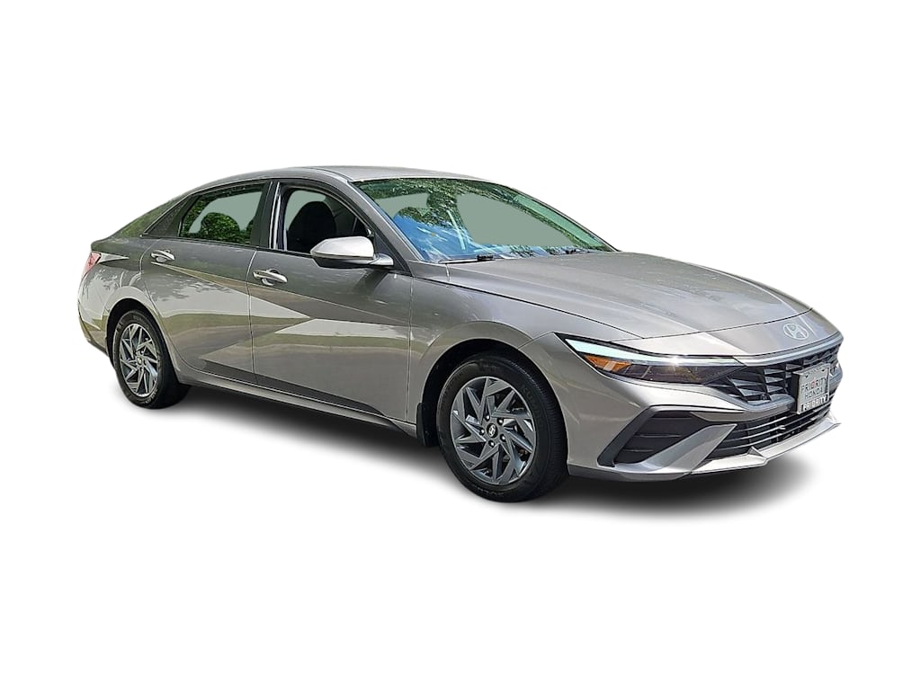Thumbnail: 2024 Hyundai Elantra - 17