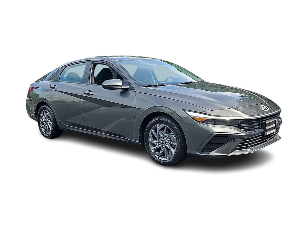 Thumbnail: 2024 Hyundai Elantra - 17