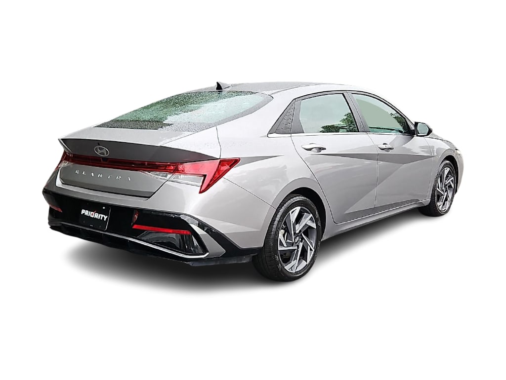 Thumbnail: 2025 Hyundai Elantra - 17