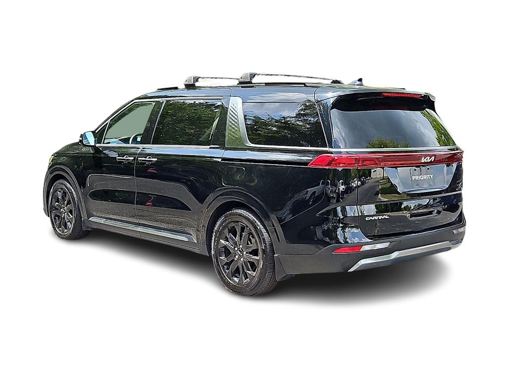 Thumbnail: 2023 Kia Carnival - 4