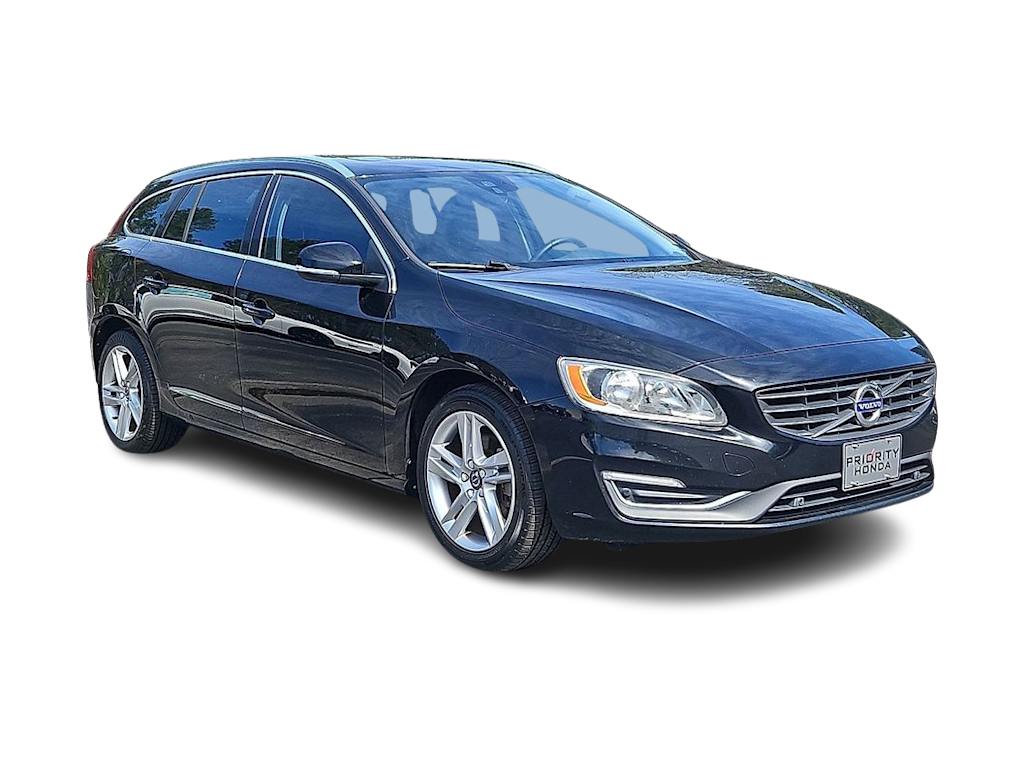 Thumbnail: 2015 Volvo V60 - 17