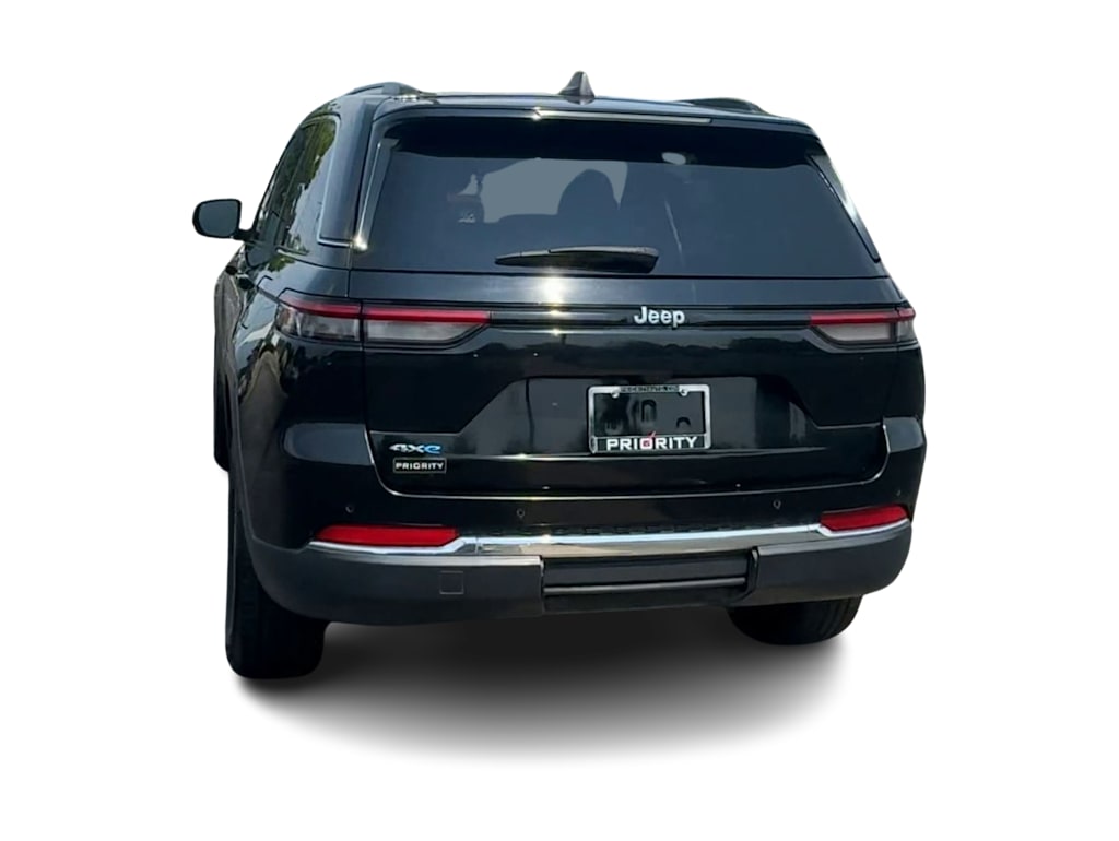 Thumbnail: 2024 Jeep Grand Cherokee - 17