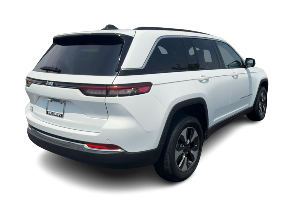 Thumbnail: 2024 Jeep Grand Cherokee - 17