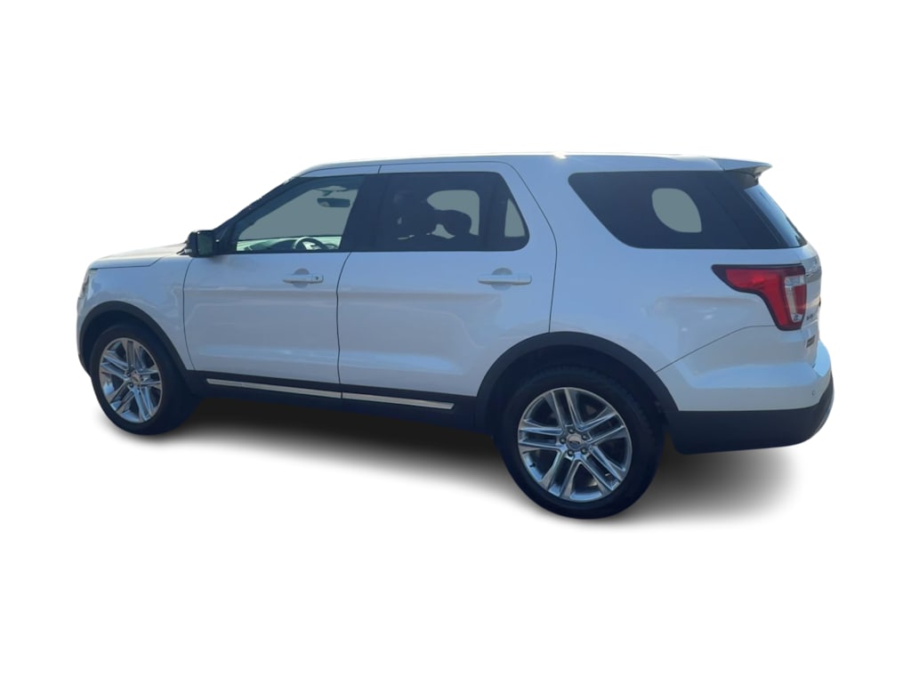 Thumbnail: 2017 Ford Explorer - 16