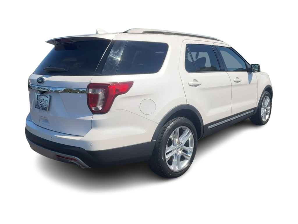 Thumbnail: 2017 Ford Explorer - 17