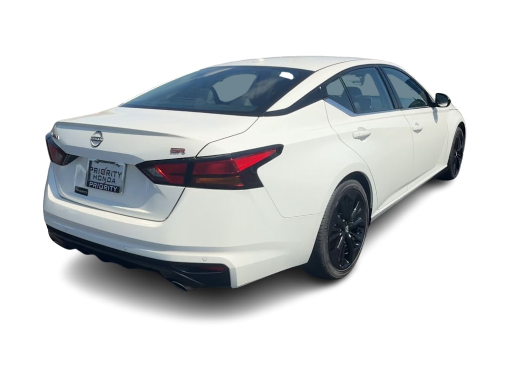 Thumbnail: 2024 Nissan Altima - 18