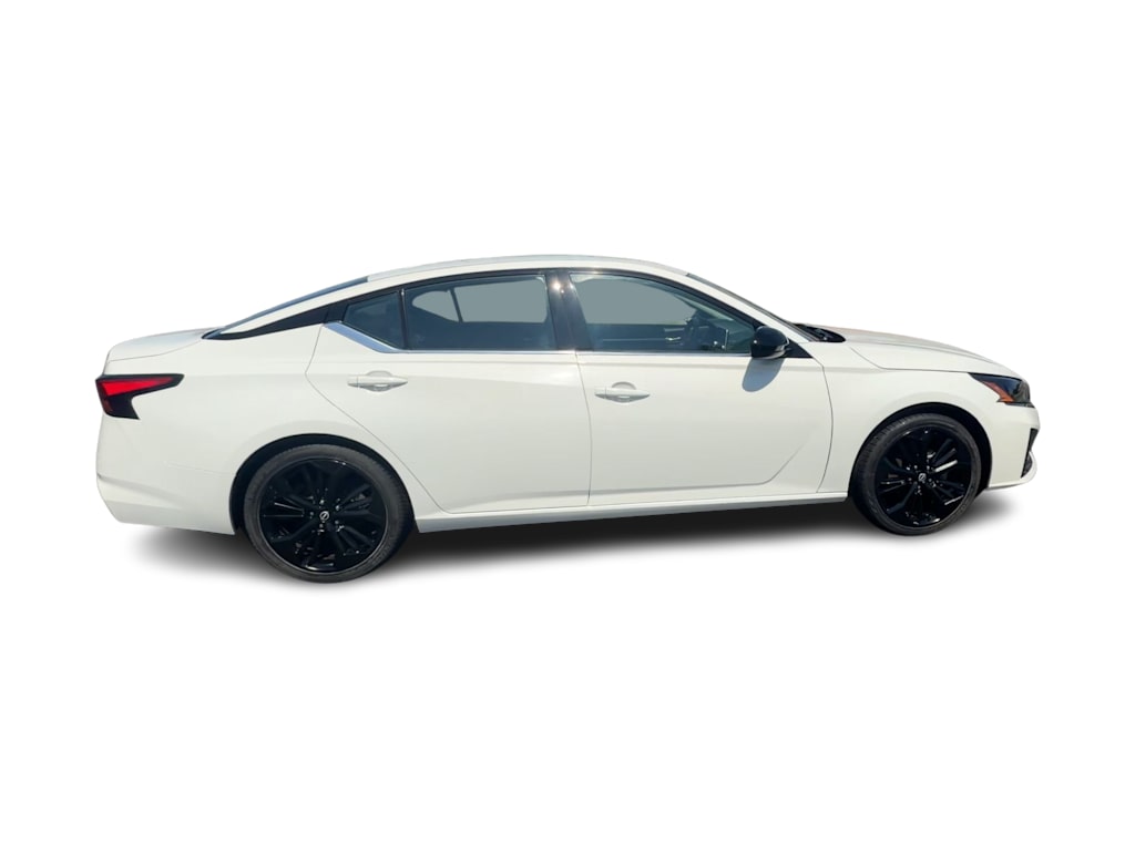 Thumbnail: 2024 Nissan Altima - 19
