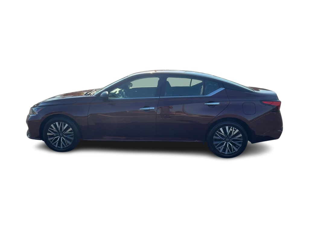 Thumbnail: 2025 Nissan Altima - 16