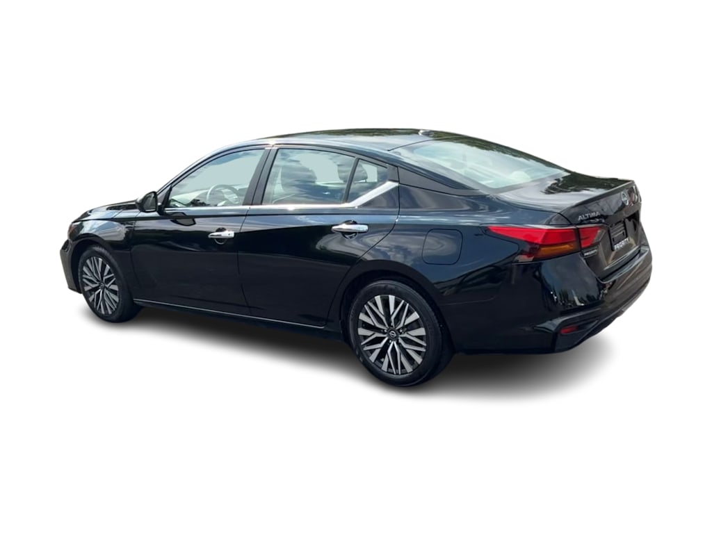 Thumbnail: 2024 Nissan Altima - 4