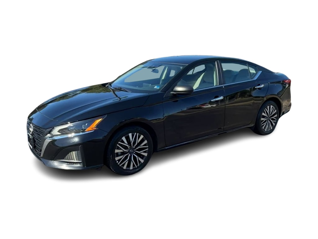 Thumbnail: 2025 Nissan Altima - 3