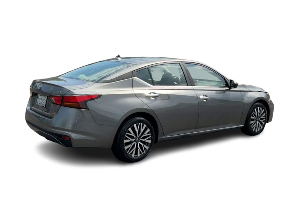 Thumbnail: 2024 Nissan Altima - 18