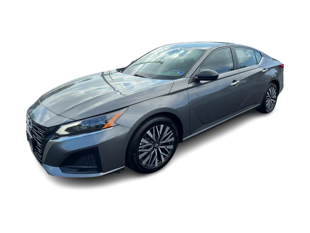 Thumbnail: 2025 Nissan Altima - 17