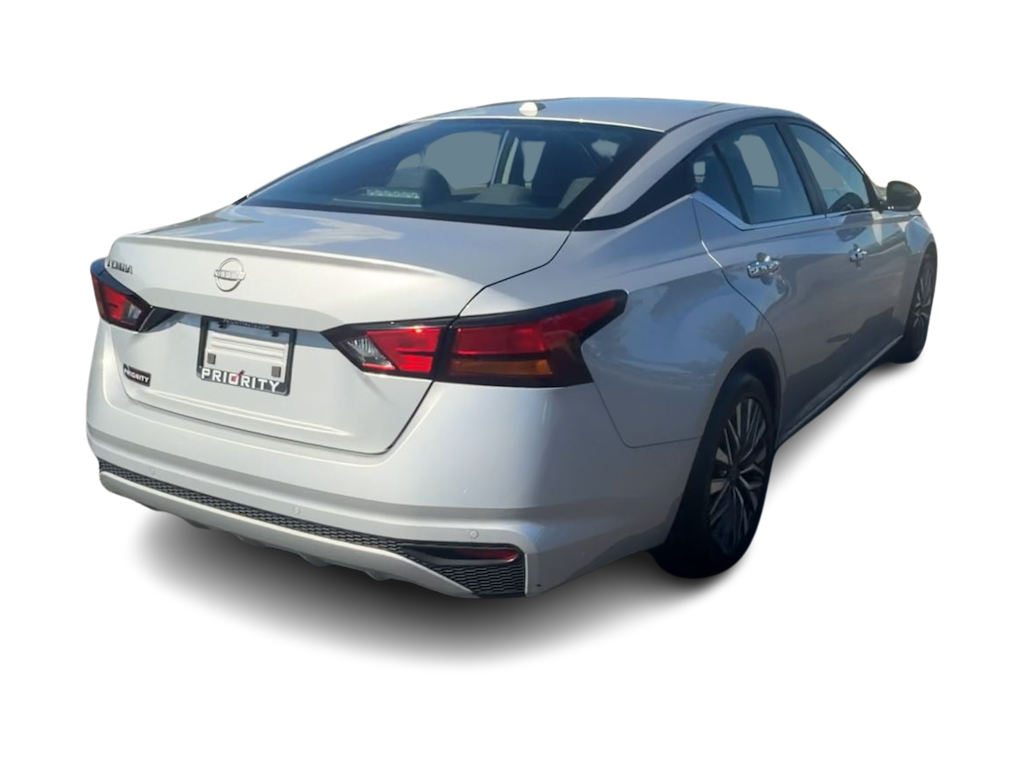 Thumbnail: 2025 Nissan Altima - 18