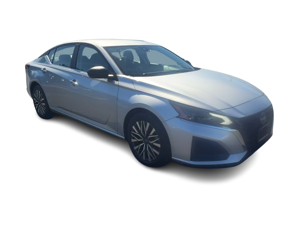 Thumbnail: 2025 Nissan Altima - 15