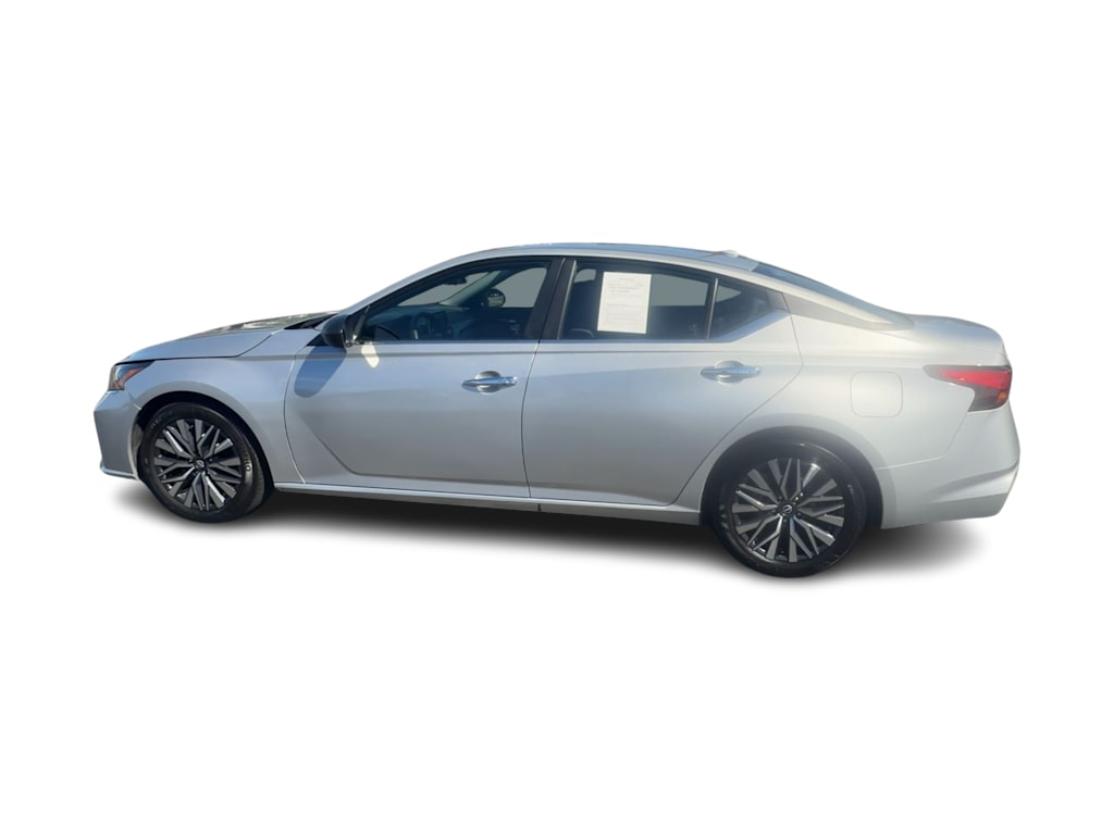 Thumbnail: 2025 Nissan Altima - 17