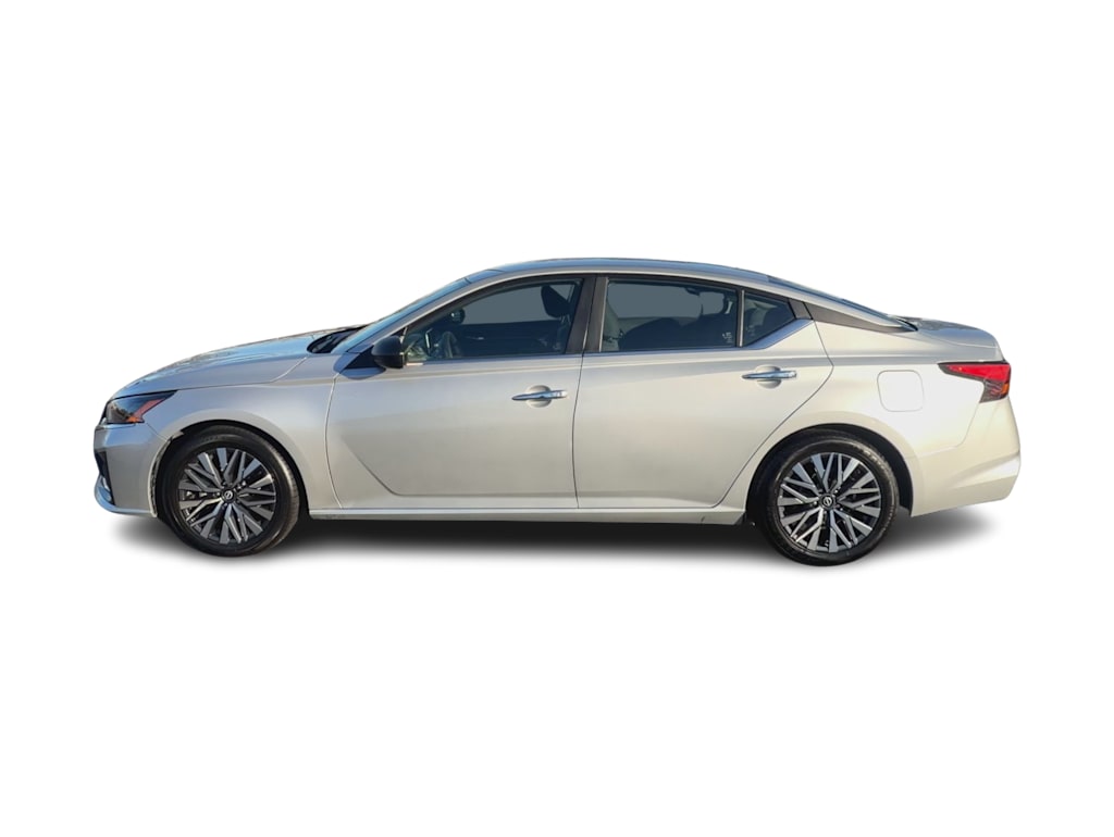 Thumbnail: 2024 Nissan Altima - 17