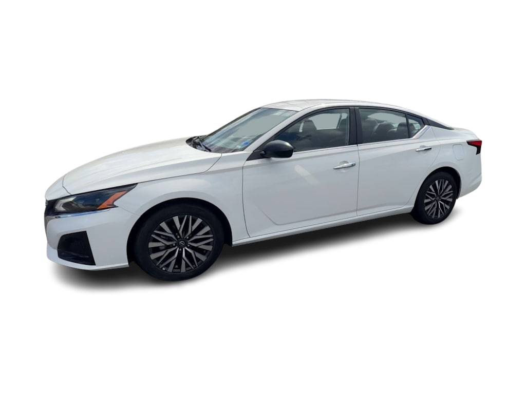 Thumbnail: 2025 Nissan Altima - 3