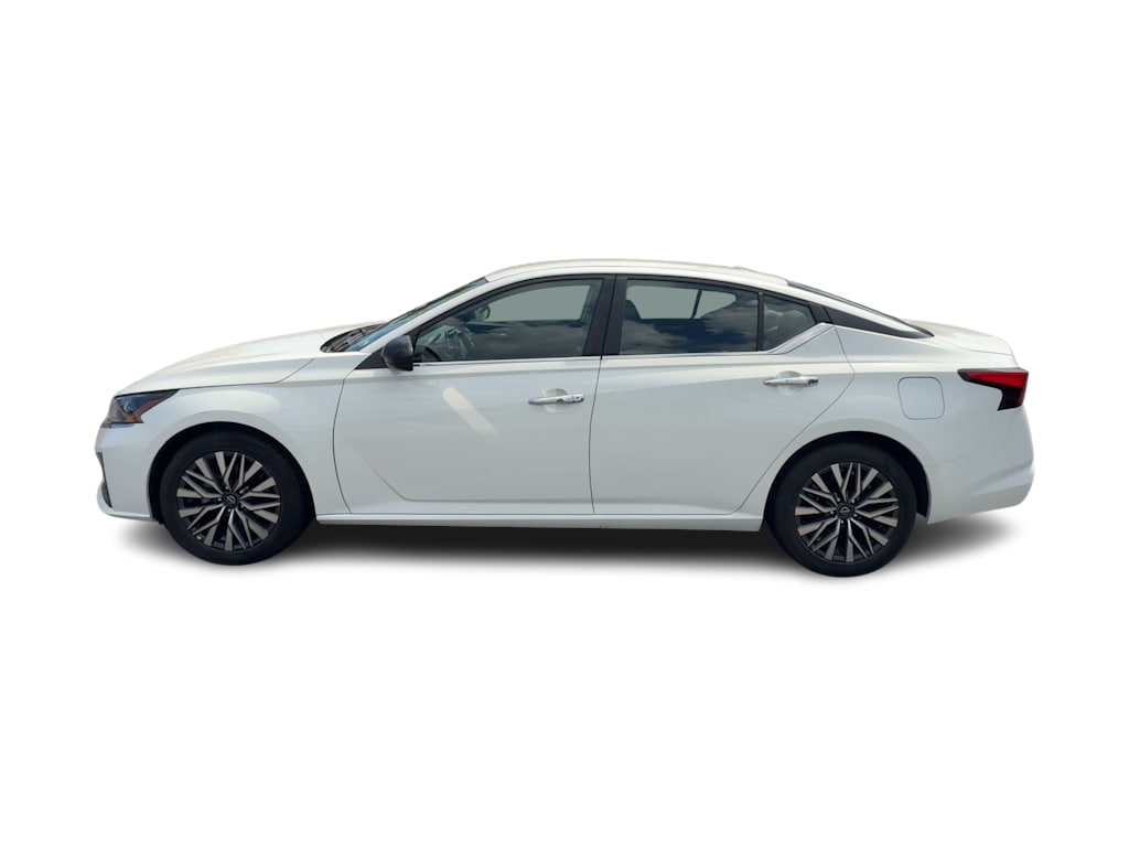 Thumbnail: 2025 Nissan Altima - 16