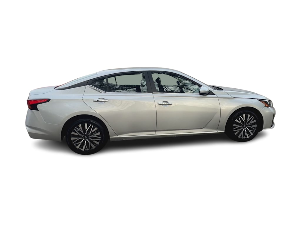 Thumbnail: 2024 Nissan Altima - 18