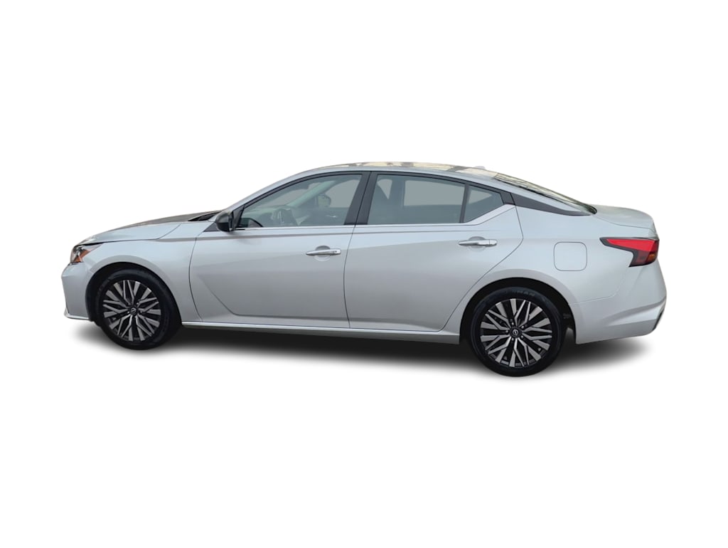 Thumbnail: 2024 Nissan Altima - 16