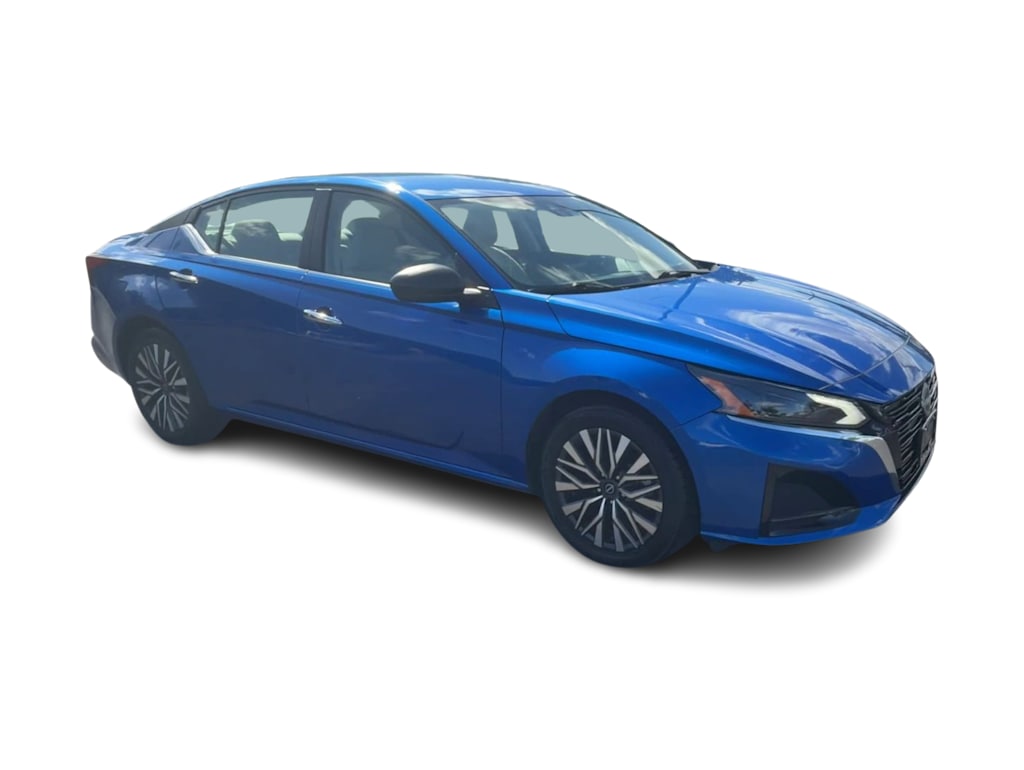 Thumbnail: 2025 Nissan Altima - 16