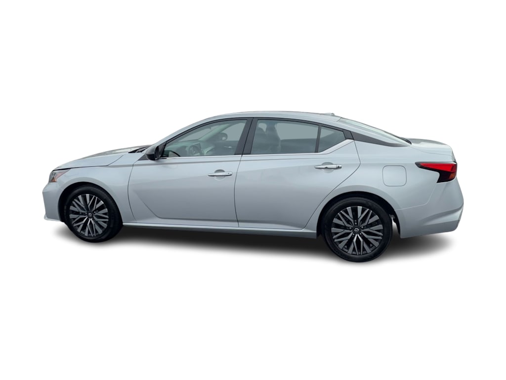 Thumbnail: 2024 Nissan Altima - 17