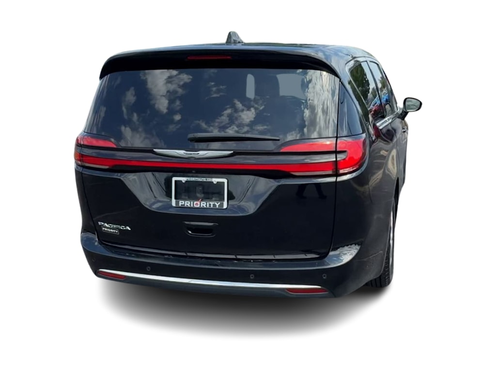 Thumbnail: 2025 Chrysler Pacifica - 5