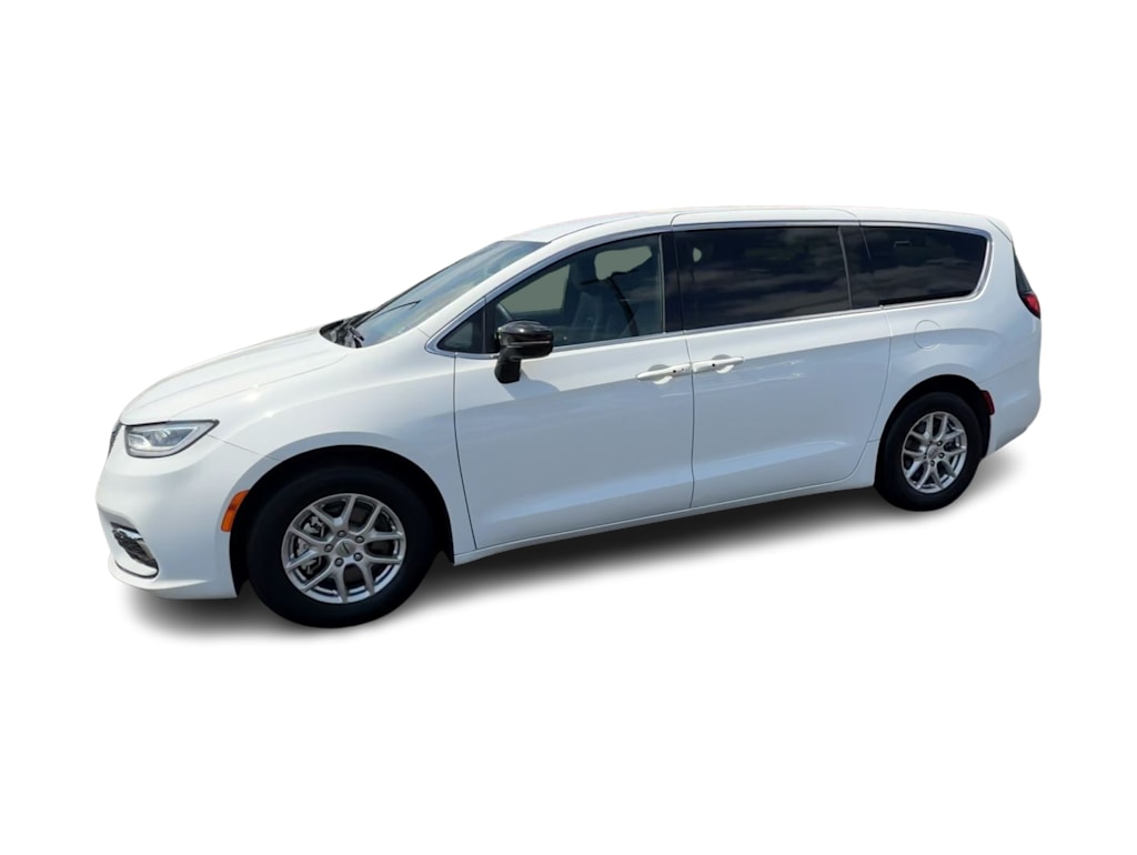 Thumbnail: 2025 Chrysler Pacifica - 3