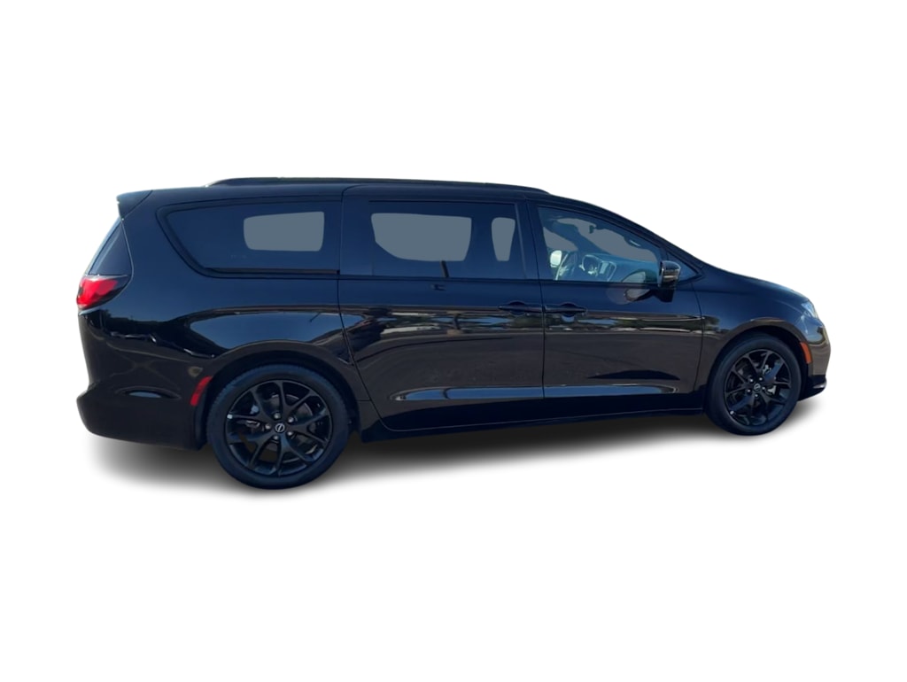 Thumbnail: 2026 Chrysler Pacifica - 19