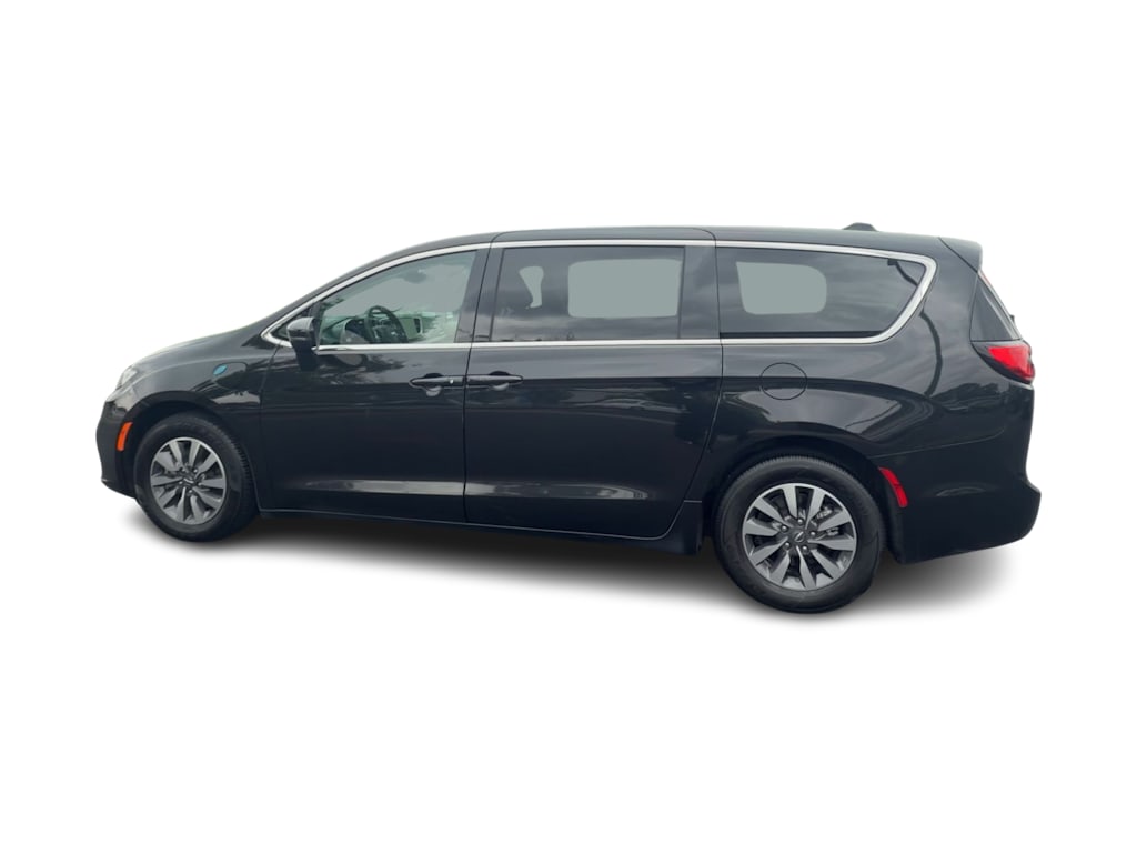 Thumbnail: 2023 Chrysler Pacifica - 17