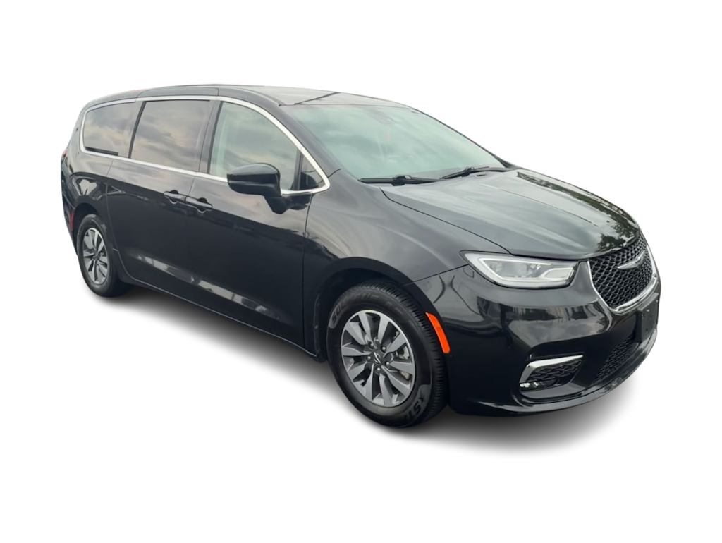 Thumbnail: 2023 Chrysler Pacifica - 15