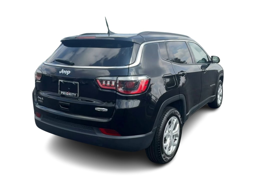 Thumbnail: 2024 Jeep Compass - 18