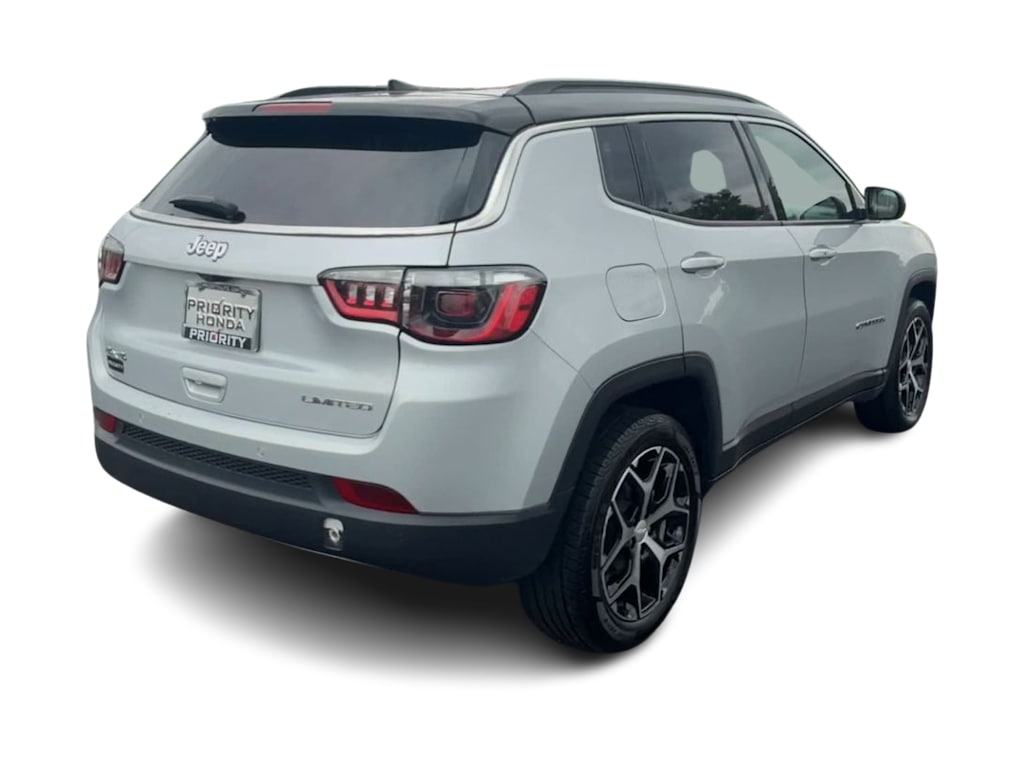 Thumbnail: 2024 Jeep Compass - 18