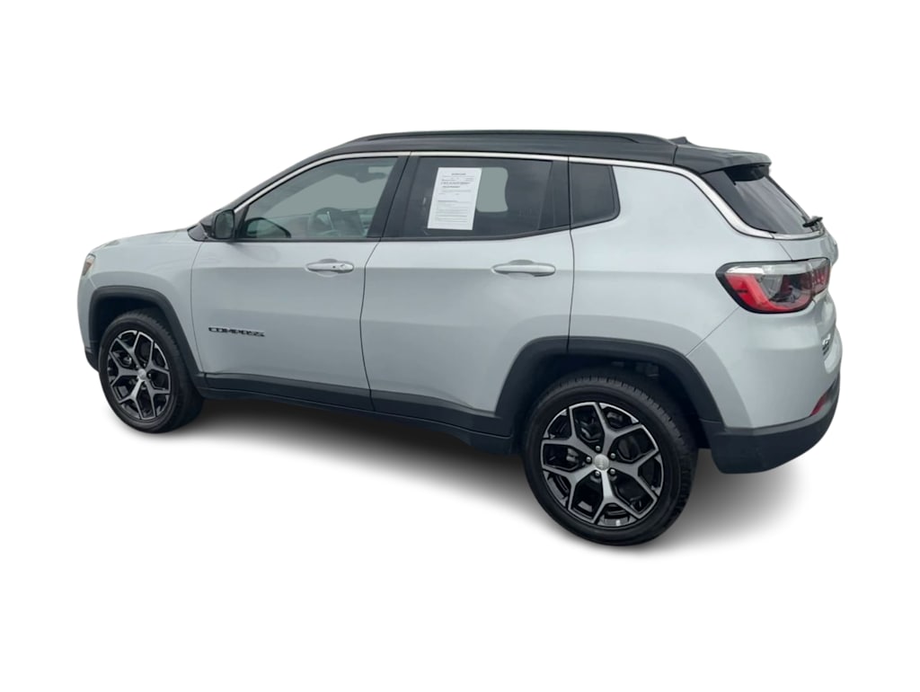 Thumbnail: 2024 Jeep Compass - 17