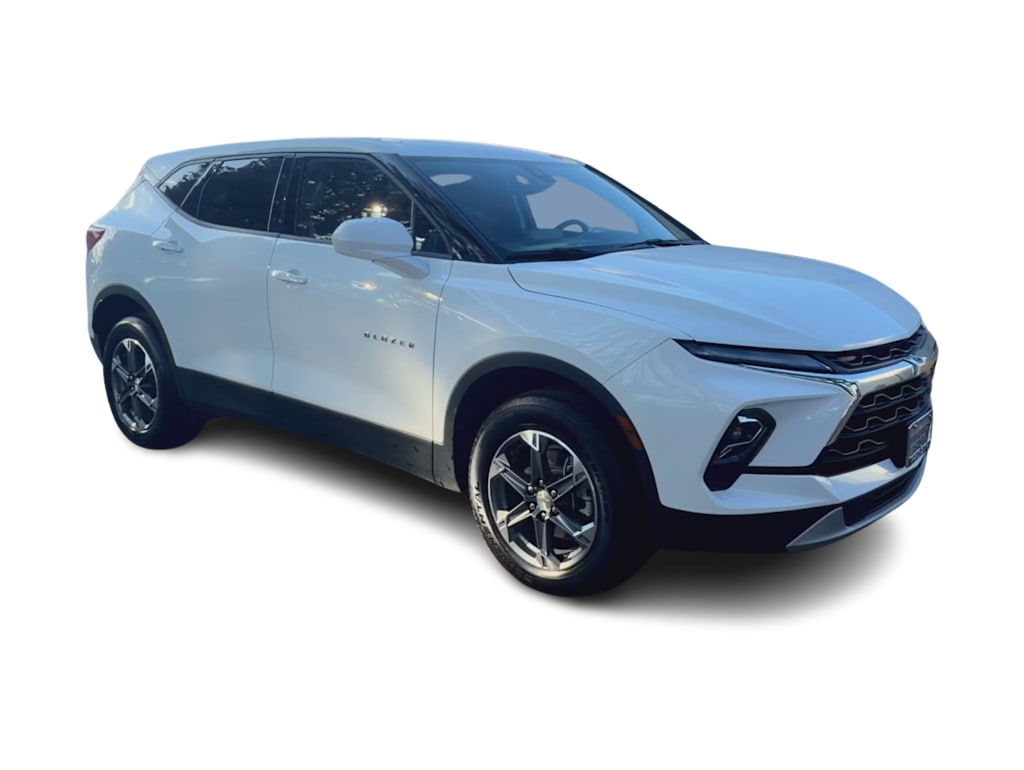 Thumbnail: 2025 Chevrolet Blazer - 15