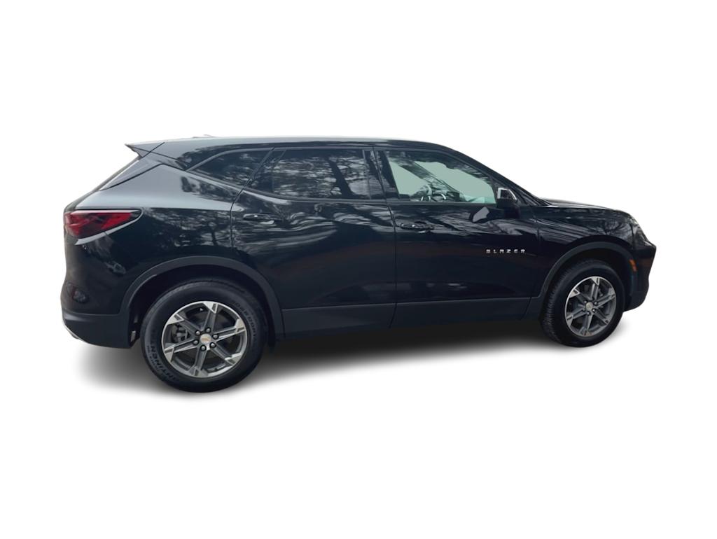 Thumbnail: 2025 Chevrolet Blazer - 19