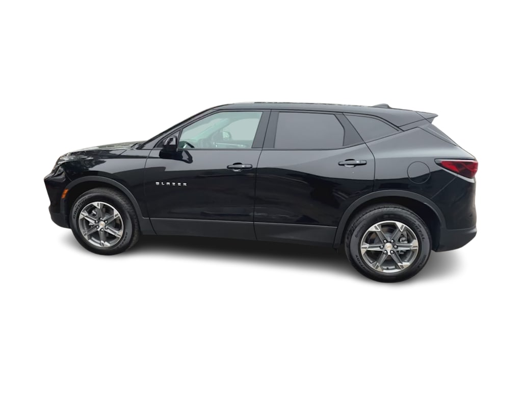 Thumbnail: 2025 Chevrolet Blazer - 17