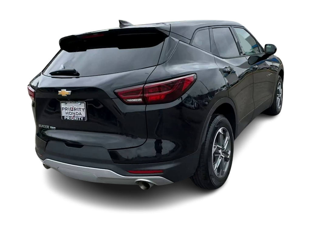 Thumbnail: 2025 Chevrolet Blazer - 19
