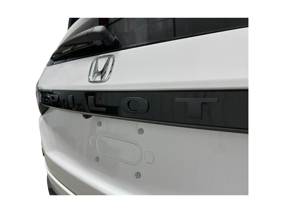 Thumbnail: 2025 Honda Pilot - 16